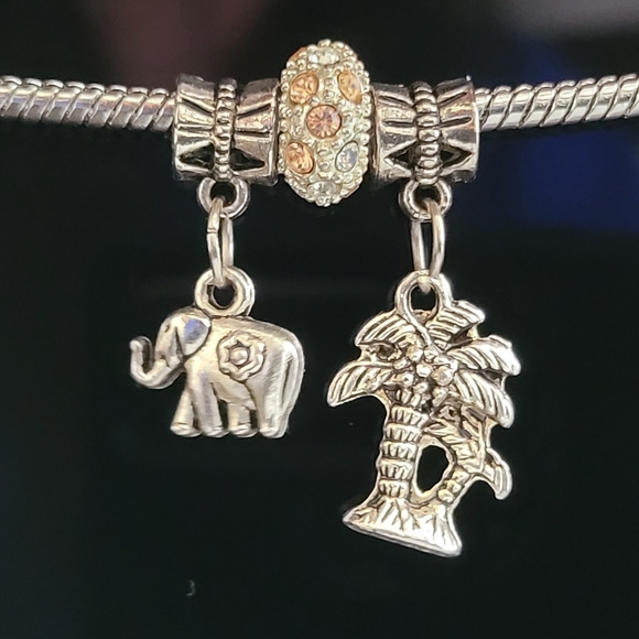 Zales Crystal Charm | Pandora-Style Charm | Green, Peach, Clear Crystals - Picture 15 of 16